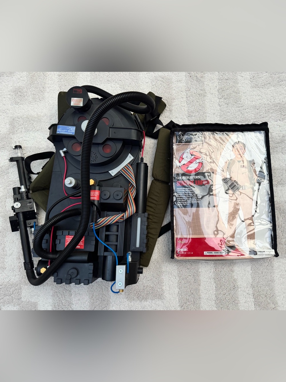 Ghostbusters Premium Costume + Deluxe Light-Up Proton Pack Kids L 12-14 set